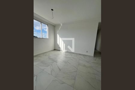 Apartamento à venda com 2 quartos, 63m² em Serrano, Belo Horizonte