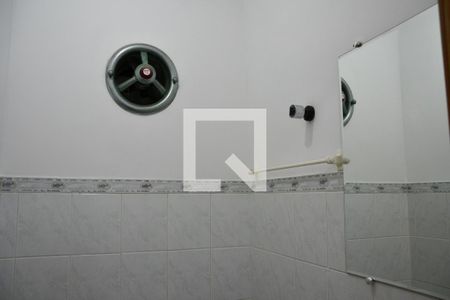 Banheiro de kitnet/studio para alugar com 1 quarto, 25m² em Santa Paula, São Caetano do Sul