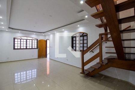 Sala de casa para alugar com 4 quartos, 200m² em Parque Flamengo, Guarulhos