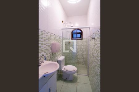 Banheiro 1 de casa para alugar com 4 quartos, 200m² em Parque Flamengo, Guarulhos
