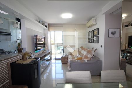 Sala de apartamento à venda com 2 quartos, 71m² em Jacarepaguá, Rio de Janeiro