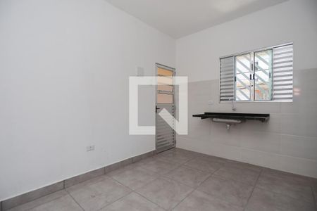 Sala/Cozinha de apartamento para alugar com 1 quarto, 40m² em Vila Prado, São Paulo