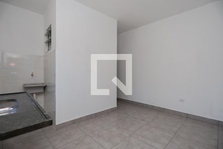 Sala/Cozinha de apartamento para alugar com 1 quarto, 40m² em Vila Prado, São Paulo