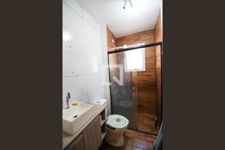 Banheiro de apartamento para alugar com 2 quartos, 51m² em Vila Helena, Sorocaba