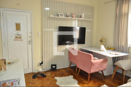 Sala de apartamento para alugar com 1 quarto, 60m² em Higienópolis, Rio de Janeiro