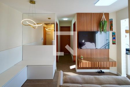 Sala de apartamento para alugar com 2 quartos, 47m² em Aviação, Praia Grande