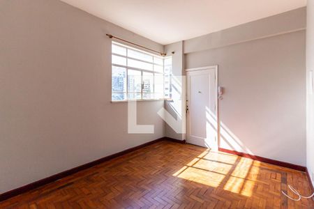 Sala de apartamento à venda com 2 quartos, 77m² em Vila Buarque, São Paulo