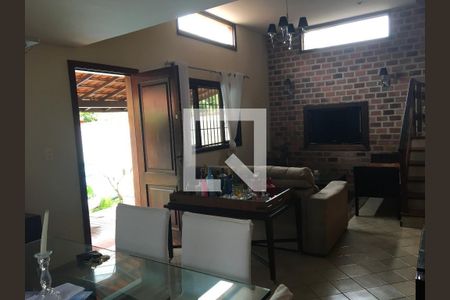 Casa à venda com 3 quartos, 400m² em Itaipu, Niterói