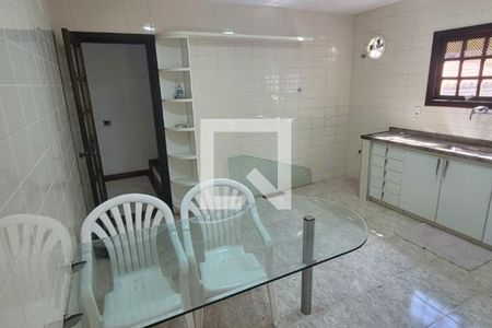 Casa à venda com 4 quartos, 244m² em Badu, Niterói