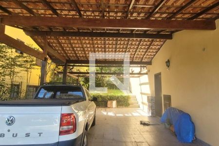 Casa à venda com 244m², 4 quartos e 4 vagas