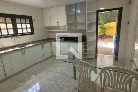 Casa à venda com 244m², 4 quartos e 4 vagas