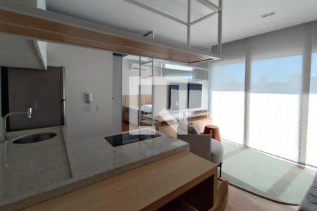 Sala e Cozinha de apartamento à venda com 1 quarto, 40m² em Cambuí, Campinas