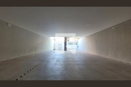 Garagem  de apartamento para alugar com 2 quartos, 49m² em Parque das Nações, Santo André
