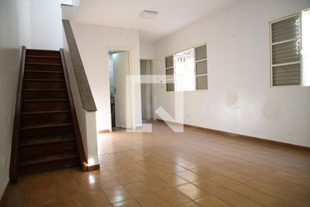 Casa para alugar com 4 quartos, 270m² em Parque Anhanguera, Goiânia