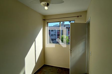 Quarto 1 de apartamento à venda com 3 quartos, 60m² em Taquara, Rio de Janeiro