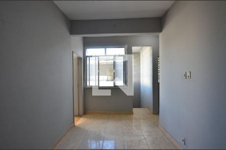 Sala de casa para alugar com 1 quarto, 35m² em Vila Valqueire, Rio de Janeiro