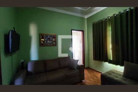 Sala 2 de casa para alugar com 3 quartos, 170m² em Nacional, Contagem