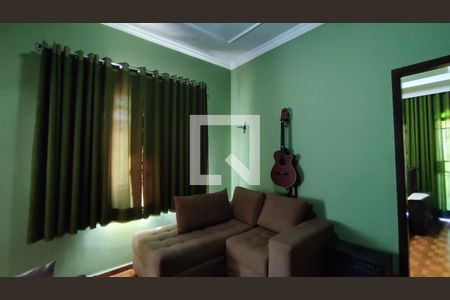 Sala 2 de casa para alugar com 3 quartos, 170m² em Nacional, Contagem