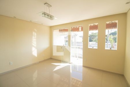 Sala de casa para alugar com 3 quartos, 212m² em Novo Horizonte, Betim