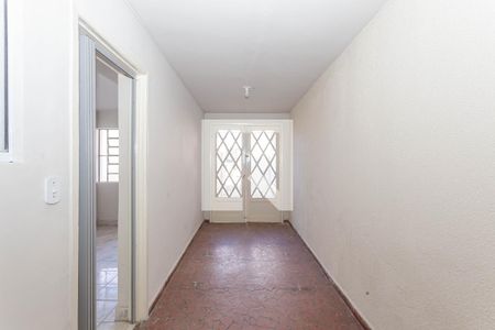 Corredor de casa para alugar com 2 quartos, 72m² em Vila Brasilina, São Paulo