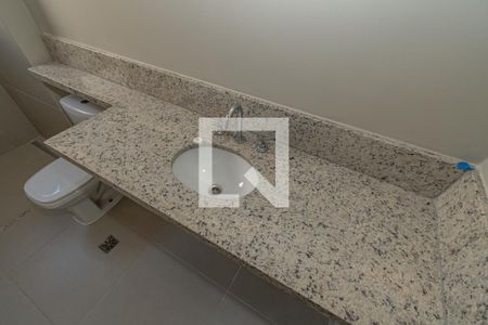 Detalhe Banheiro da Suíte 1 de casa de condomínio à venda com 2 quartos, 85m² em Parque Taquaral, Campinas