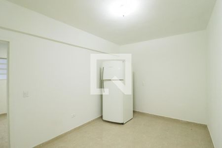 Casa de condomínio para alugar com 40m², 1 quarto e sem vagaSala/Quarto