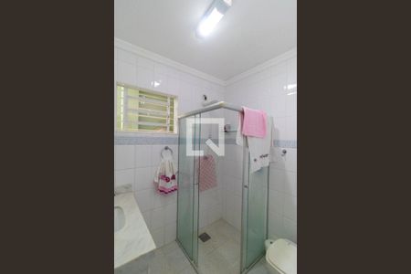 Casa para alugar com 369m², 5 quartos e 2 vagas Casa para alugar com 369m², 5 quartos e 2 vagasBanheiro da Suíte 02