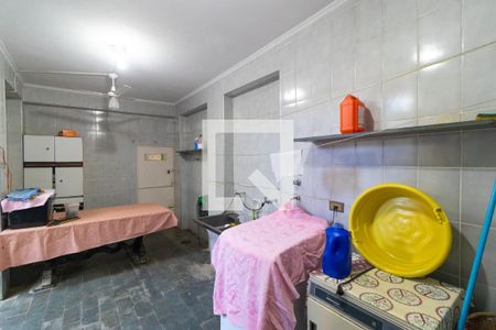 Casa para alugar com 369m², 5 quartos e 2 vagas Casa para alugar com 369m², 5 quartos e 2 vagasÁrea de Serviço