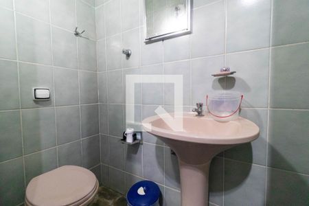 Casa para alugar com 369m², 5 quartos e 2 vagas Casa para alugar com 369m², 5 quartos e 2 vagasBanheiro de serviço