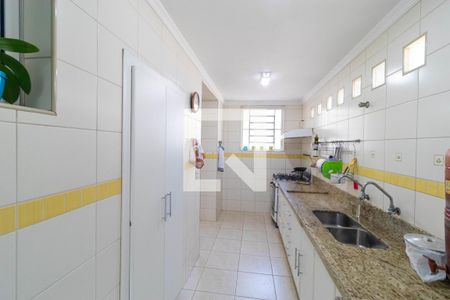 Casa para alugar com 369m², 5 quartos e 2 vagas Casa para alugar com 369m², 5 quartos e 2 vagasCozinha