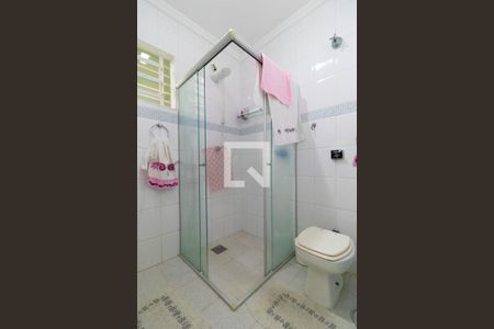 Casa para alugar com 369m², 5 quartos e 2 vagas Casa para alugar com 369m², 5 quartos e 2 vagasBanheiro da Suíte 02