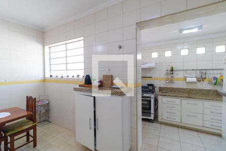 Casa para alugar com 369m², 5 quartos e 2 vagas Casa para alugar com 369m², 5 quartos e 2 vagasCozinha