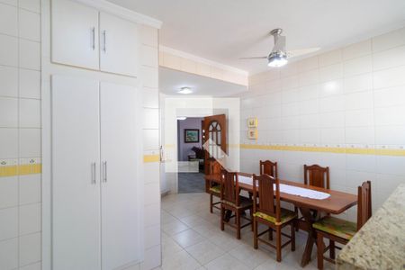 Casa para alugar com 369m², 5 quartos e 2 vagas Casa para alugar com 369m², 5 quartos e 2 vagasCopa