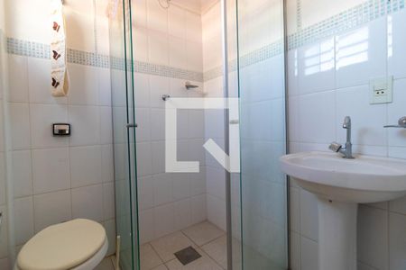 Casa para alugar com 369m², 5 quartos e 2 vagas Casa para alugar com 369m², 5 quartos e 2 vagasBanheiro da Suíte do Segundo Andar