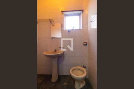 Casa para alugar com 369m², 5 quartos e 2 vagas Casa para alugar com 369m², 5 quartos e 2 vagasBanheiro da Suíte da casa 02