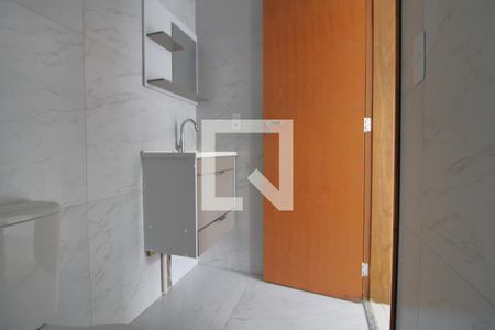 Banheiro de apartamento para alugar com 1 quarto, 27m² em Jardim Palmares (zona Sul), São Paulo