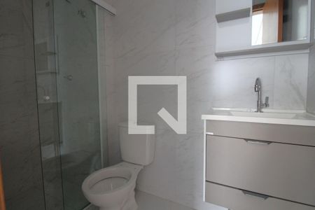 Banheiro de apartamento para alugar com 1 quarto, 27m² em Jardim Palmares (zona Sul), São Paulo