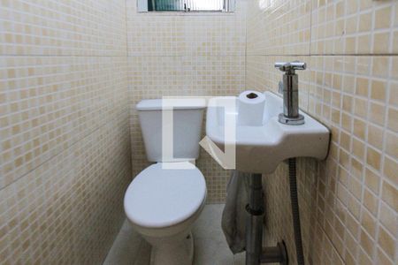 Lavabo de casa para alugar com 3 quartos, 240m² em Vila Fernandes, São Paulo