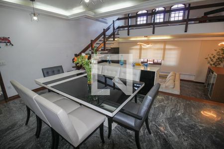 Sala de casa à venda com 3 quartos, 259m² em Vila Rio Branco, São Paulo