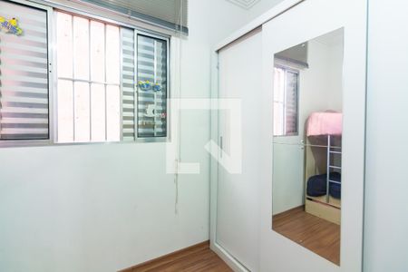 Quarto 2 de casa à venda com 3 quartos, 250m² em Jardim Roberto, Osasco