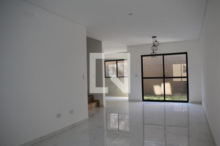 Sala de casa de condomínio para alugar com 3 quartos, 137m² em Xaxim, Curitiba