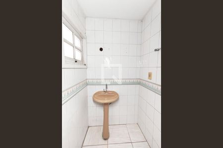 Banheiro de apartamento para alugar com 2 quartos, 58m² em São José, São Leopoldo