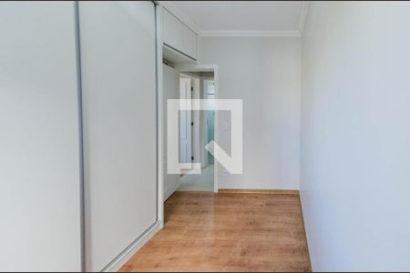 Quarto 1 de apartamento para alugar com 2 quartos, 56m² em João Pinheiro, Belo Horizonte