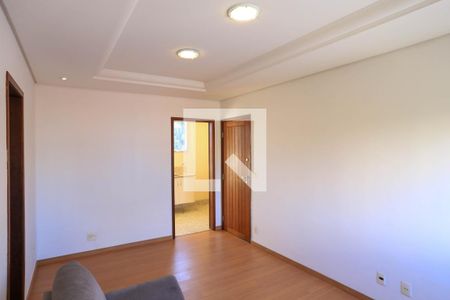 Sala de apartamento à venda com 3 quartos, 76m² em Santa Tereza, Belo Horizonte