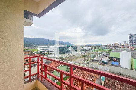 varanda  de apartamento para alugar com 2 quartos, 70m² em Jardim Santa Genoveva, Guarujá