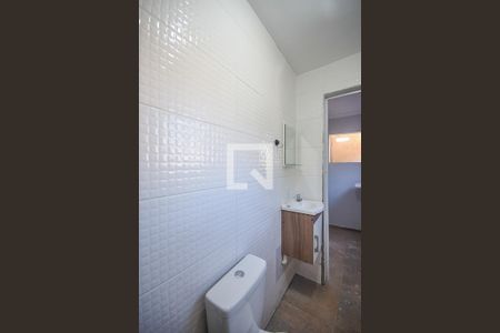 Banheiro de apartamento para alugar com 1 quarto, 45m² em Parque Pinheiros, Taboão da Serra
