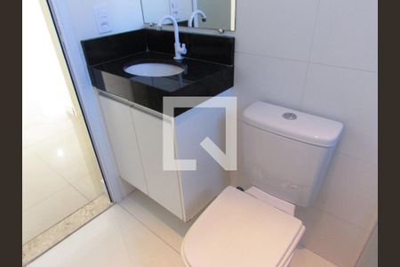 Banheiro de apartamento para alugar com 2 quartos, 45m² em Parque Monte Alegre, Taboão da Serra