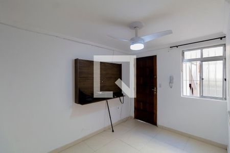 Sala  de apartamento para alugar com 2 quartos, 47m² em Conjunto Residencial José Bonifácio, São Paulo