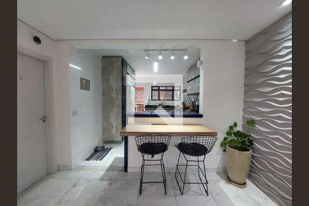 Sala de casa à venda com 4 quartos, 154m² em Jardim Umuarama, São Paulo