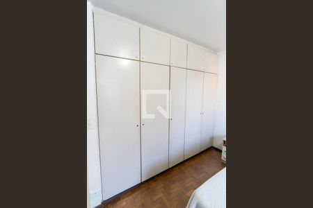 Suite - Armário de casa para alugar com 4 quartos, 200m² em Jardim Brasil (zona Sul), São Paulo
